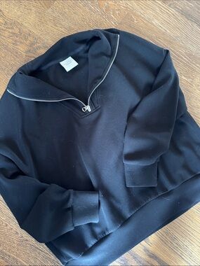 Varley Black Quarter-Zip & Hoodie